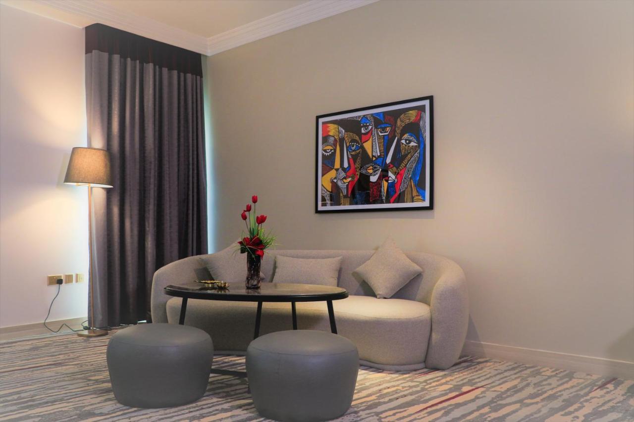 Ramada By Wyndham Doha Old Town Hotel Buitenkant foto